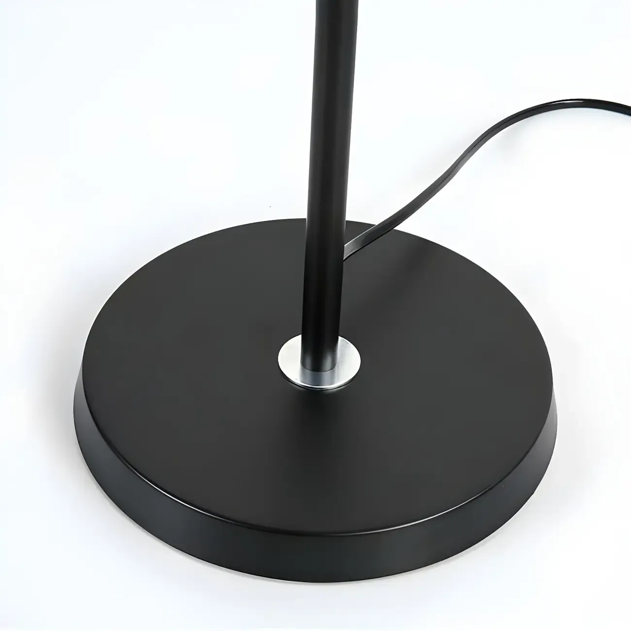 55" Modern Fabric Barrel Black Metal Floor Lamp Image - 11