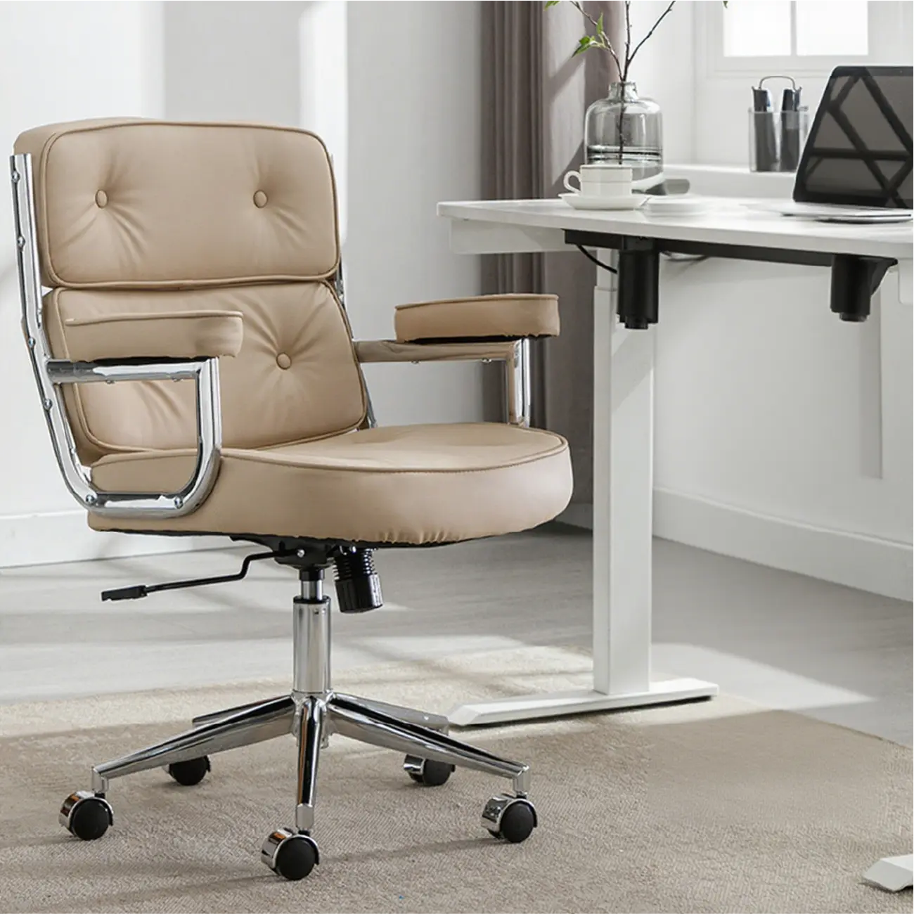 Modern Leather Adjustable Ergonomic Tilt Office Chair Image - 2 | homeyfad