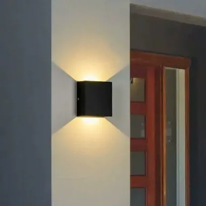 Square Modern Black Metal  LED Wall Sconce for Hallway 2-Light  Image - 4