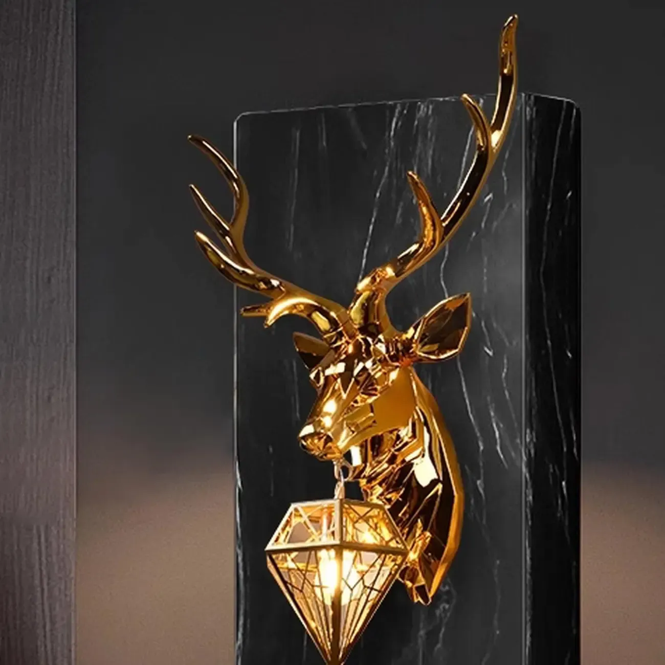 Modern Metal Glossy Deer Head Design Wall Sconce Image - 2