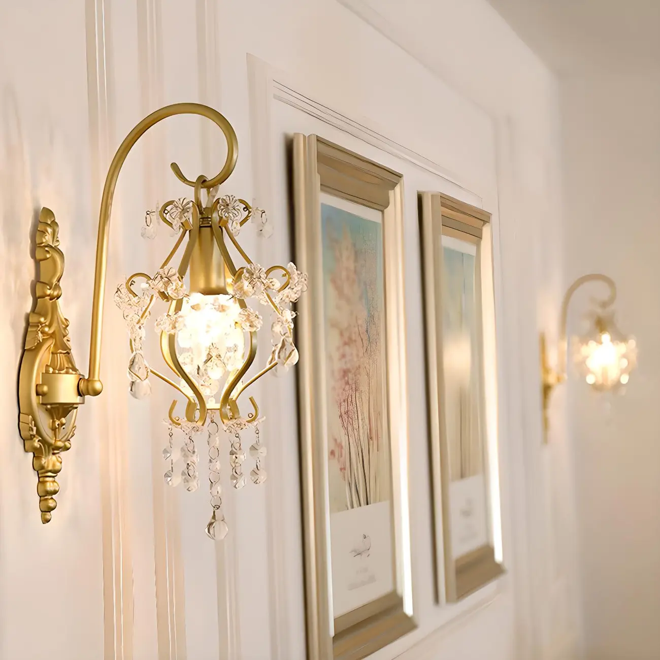 Luxury Geometric Crystal Gold Wall Sconce Image - 2 | homeyfad