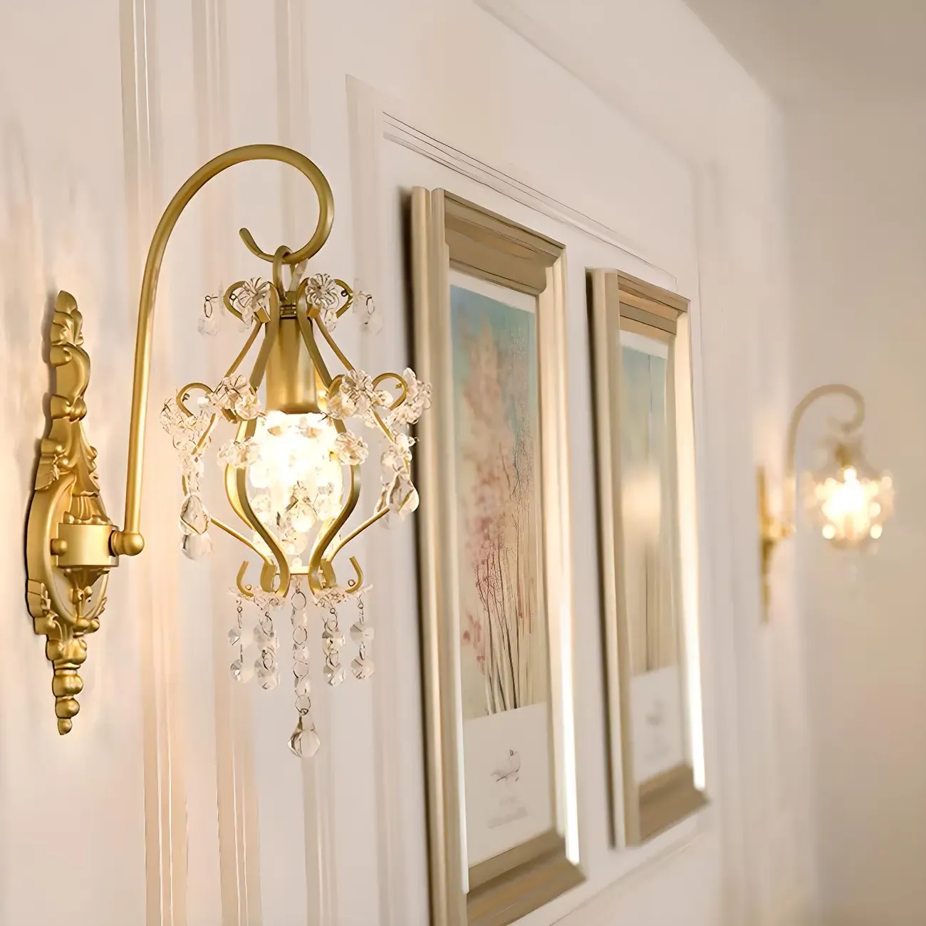 Luxury Geometric Crystal Gold Wall Sconce Image - 2