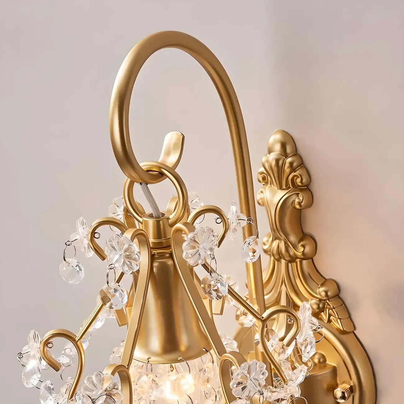 Luxury Geometric Crystal Gold Wall Sconce Image - 16