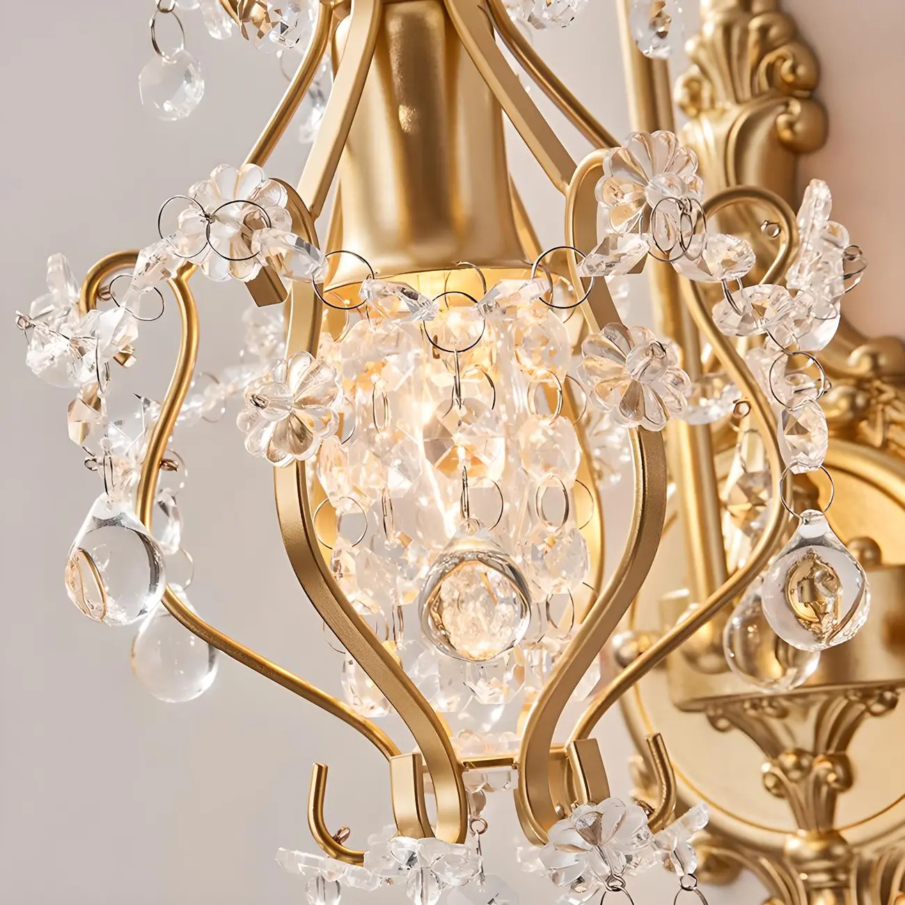 Luxury Geometric Crystal Gold Wall Sconce Image - 17 | homeyfad