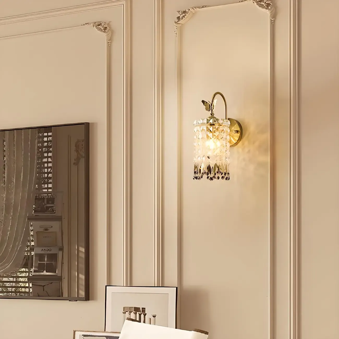 Luxury Crystal Shade Brass Wall Sconce for Living Room Image - 4