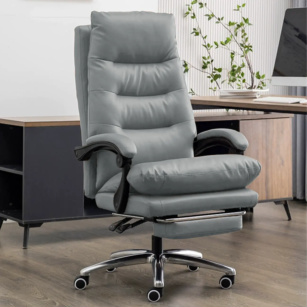 Ergonomic Leather Reclining Executive Office Chair with Footrest Image - 2 | homeyfad