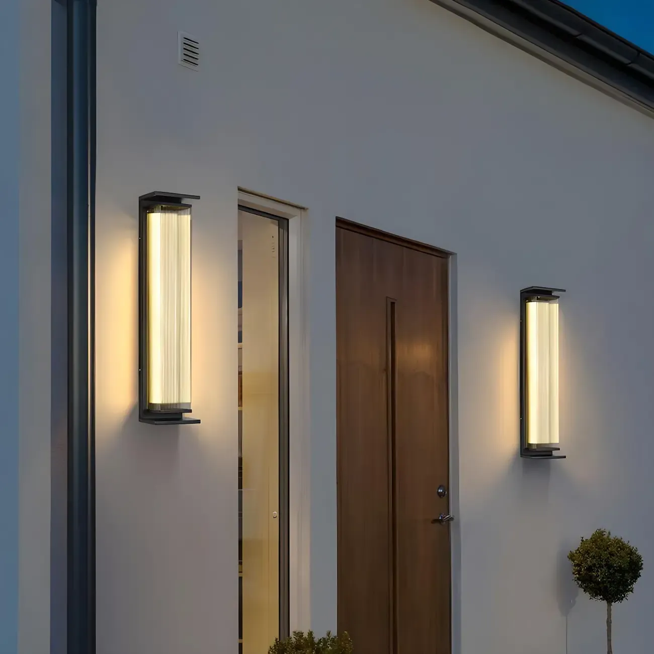 Modern Geometric Outdoor Steel LED Wall Light Image - 8