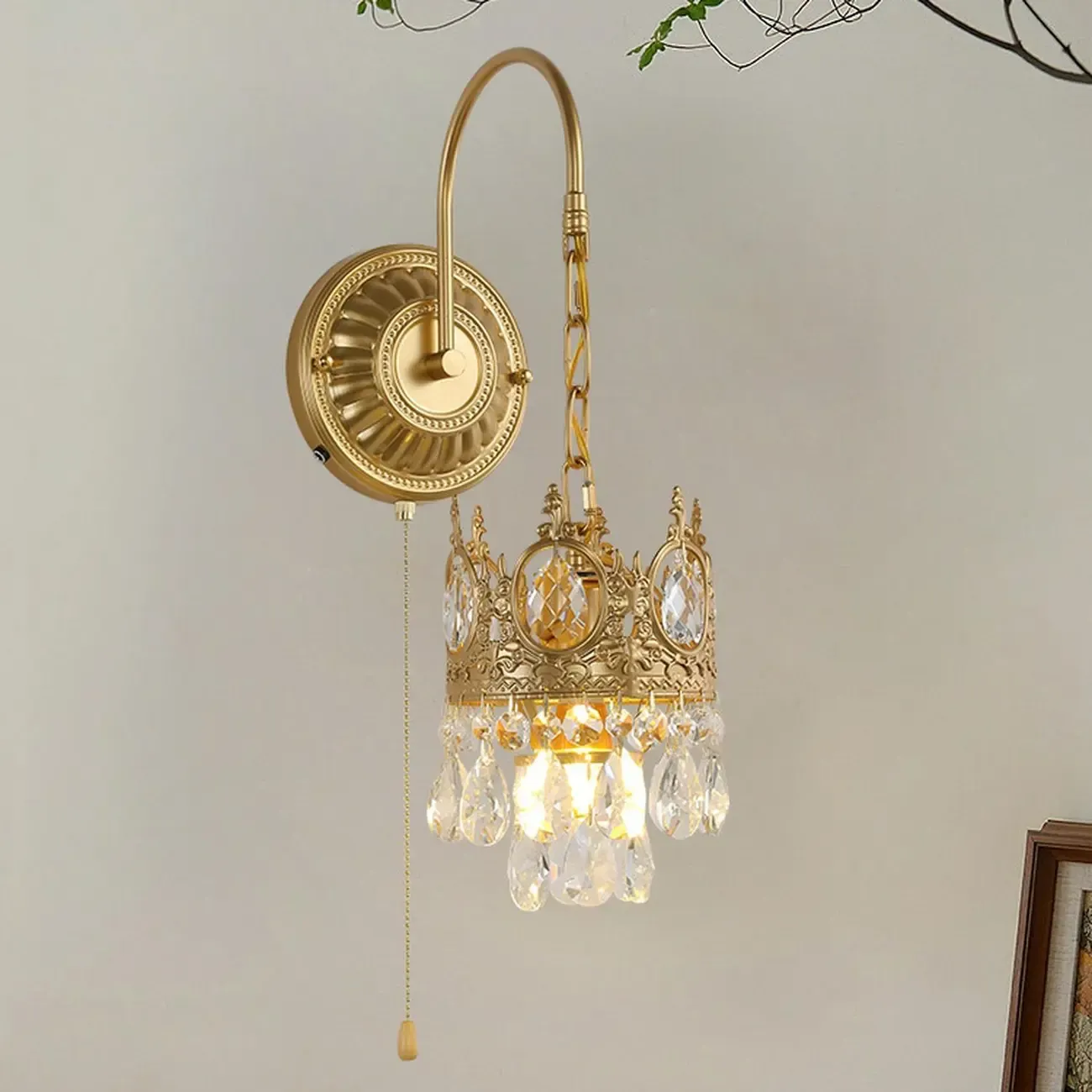 Vintage Gold Wall Light with Crystal Shade for Living Room Image - 6