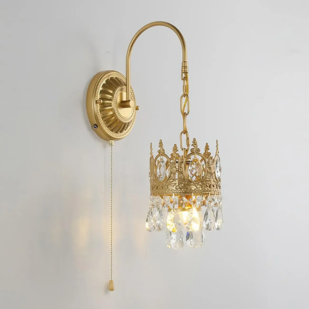 Vintage Gold Wall Light with Crystal Shade for Living Room Image - 8
