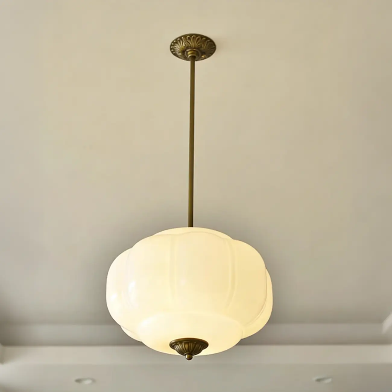 Elegant Glass Geometric Pendant Light Pumpkim Shaped Image - 9 | homeyfad