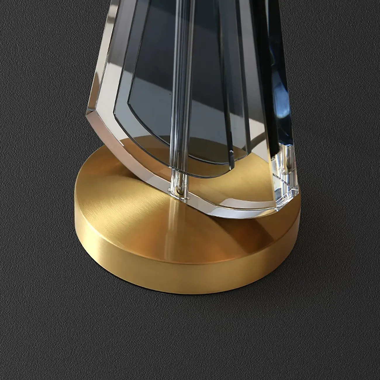 Modern Barrel Shade Gold Metal Table Lamp Image - 5 | homeyfad