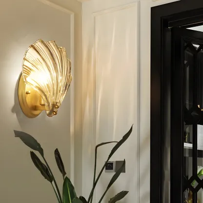 Artistic Glass Gold Shell Wall Sconce Image - 3