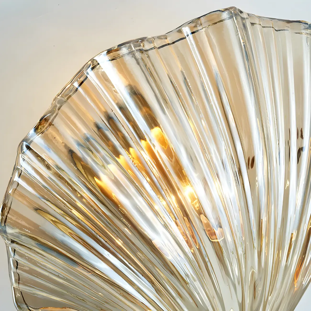 Artistic Glass Gold Shell Wall Sconce Image - 8