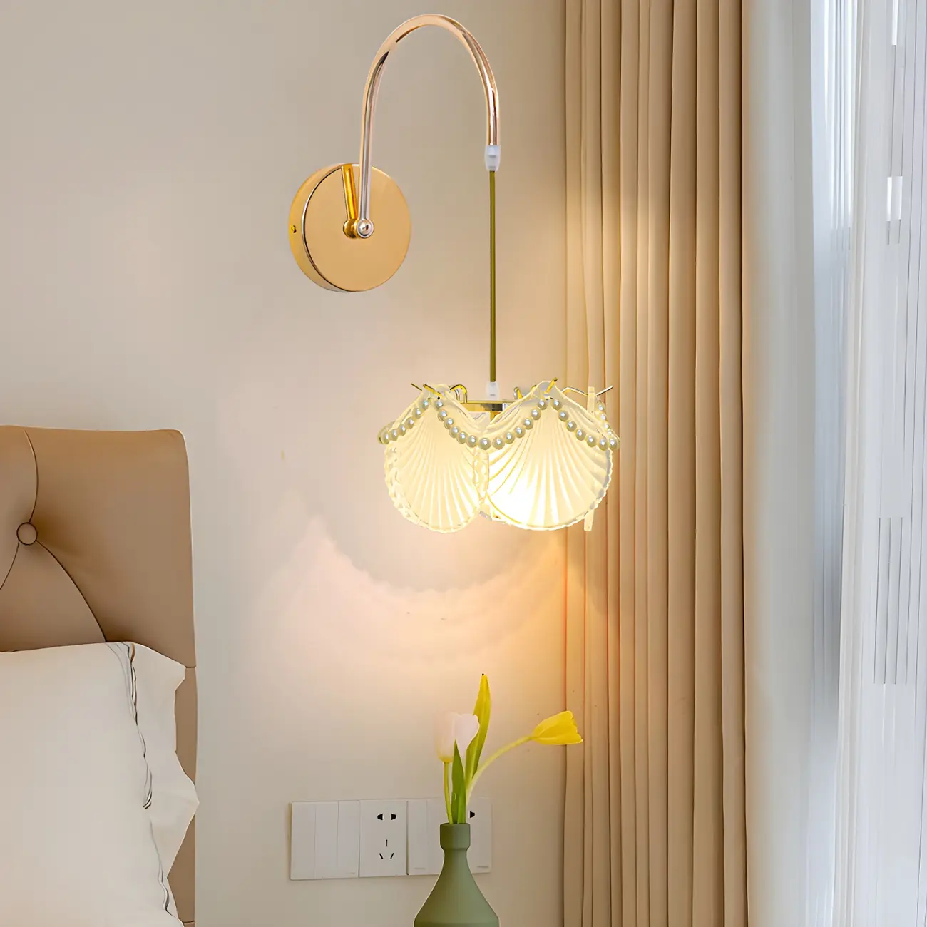 Modern Gold Glass Leaf Design Indoor Wall Light Image - 4 | homeyfad