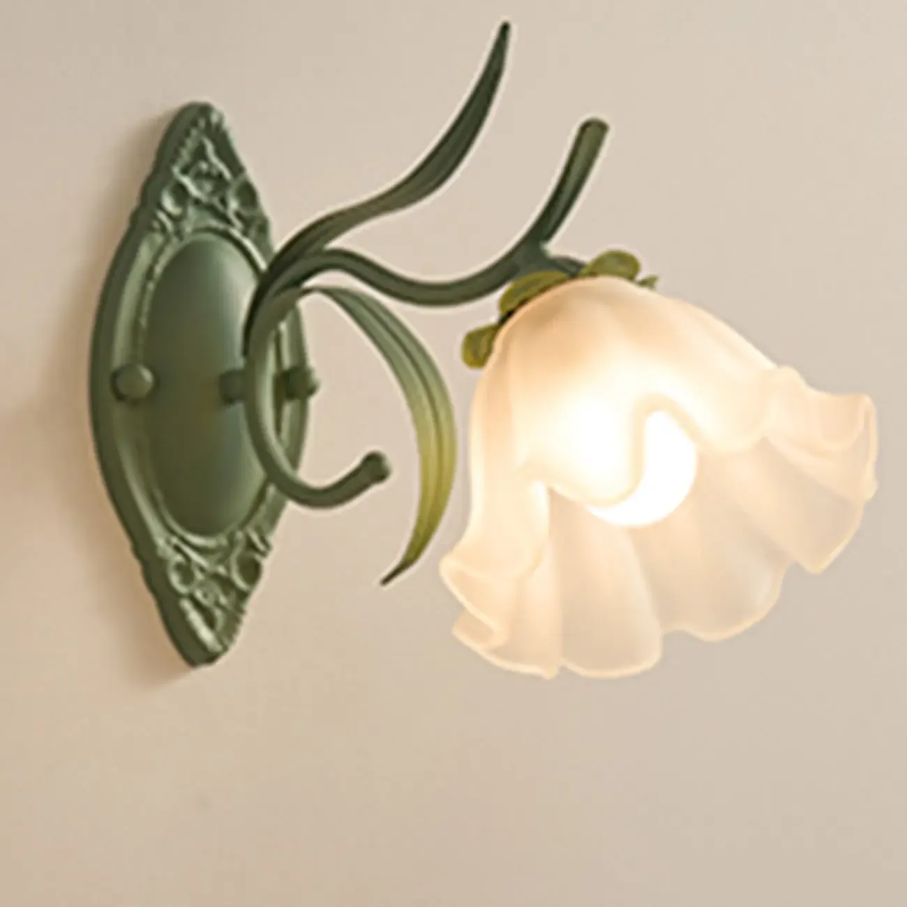 Vivid Frosted Glass Green Floral Wall Sconce Image - 8