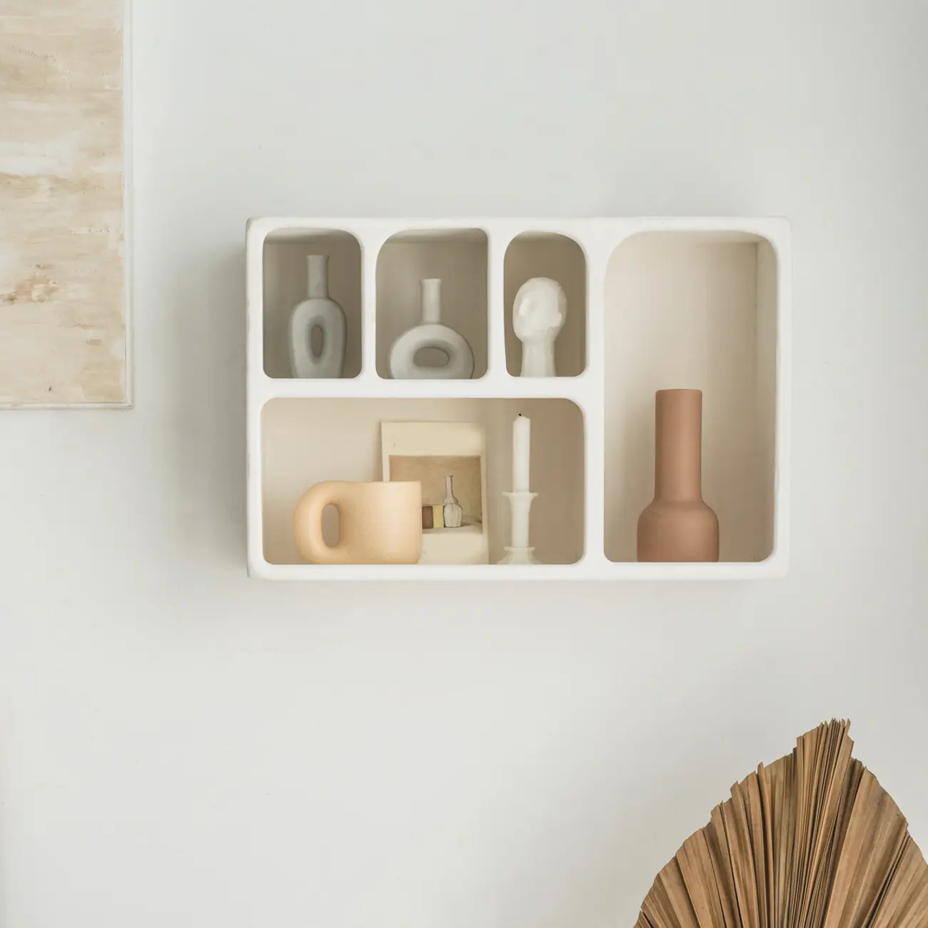 Elegant White Wall-Mounted Wooden Open Display Stand Image - 1 | homeyfad