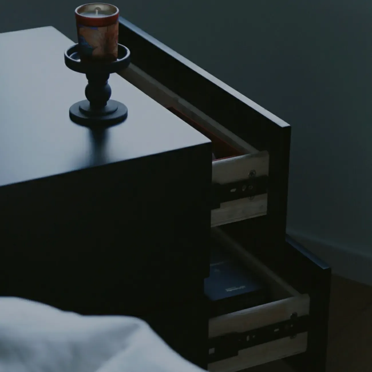 Minimalist Black Gloss Wood 2-Drawer Nightstand Image - 9