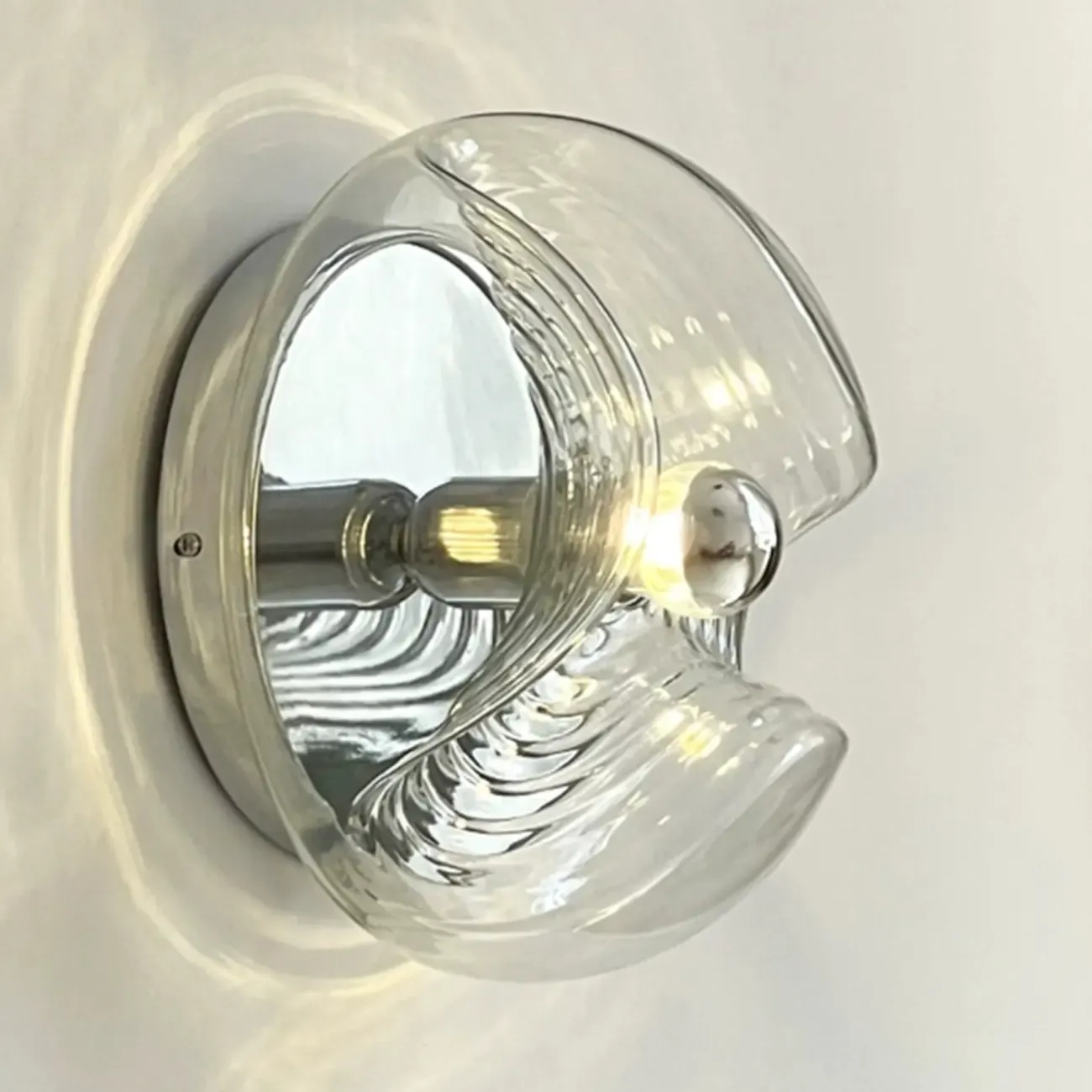 Contemporary Glass Clear Round Wall Sconce Image - 9