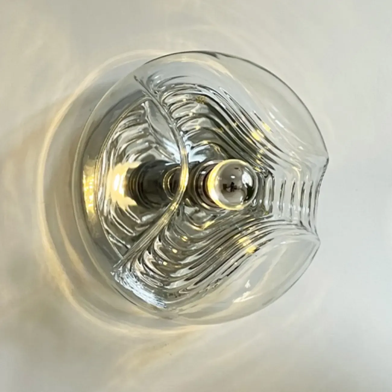 Contemporary Glass Clear Round Wall Sconce Image - 10