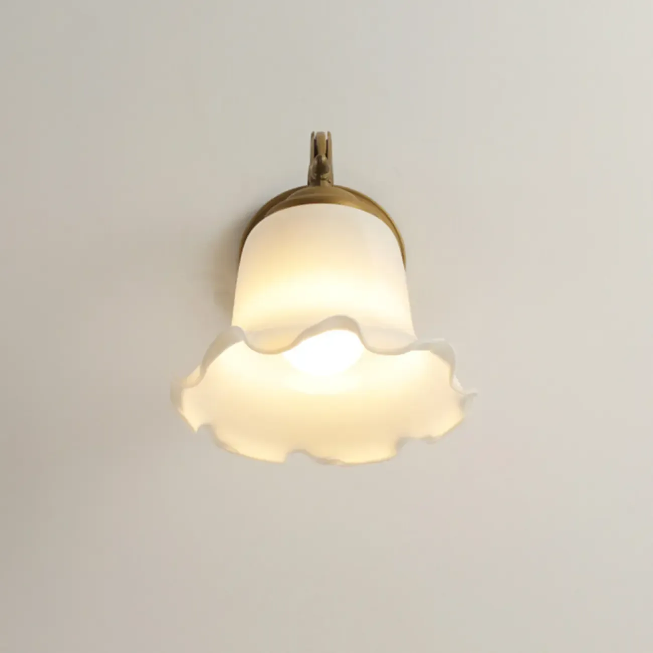 Vintage Gold Geometric Frosted Glass Indoor Wall Light Image - 3