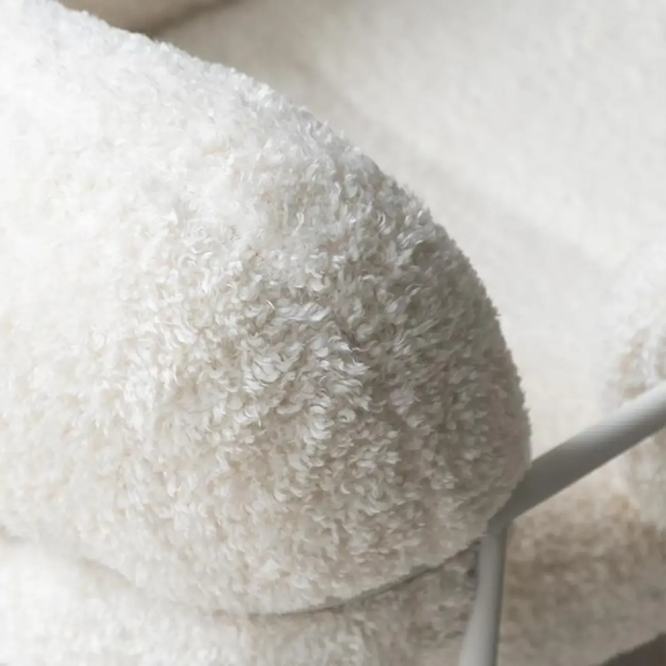 Contemporary Fabric Accent Chair with Tufting for Living Room Image - 14