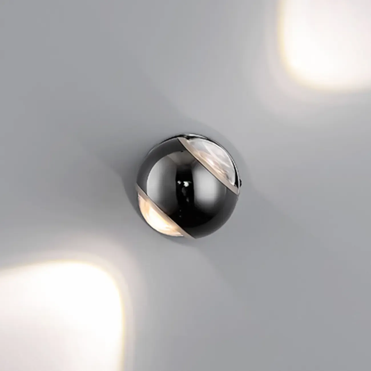 Modern 2-Light Globe Adjustable Wall Sconce Image - 13