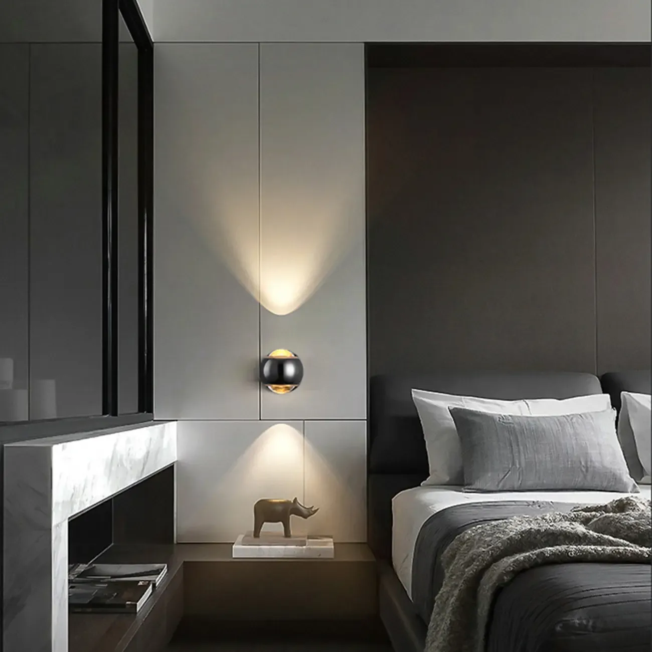 Modern 2-Light Globe Adjustable Wall Sconce Image - 17