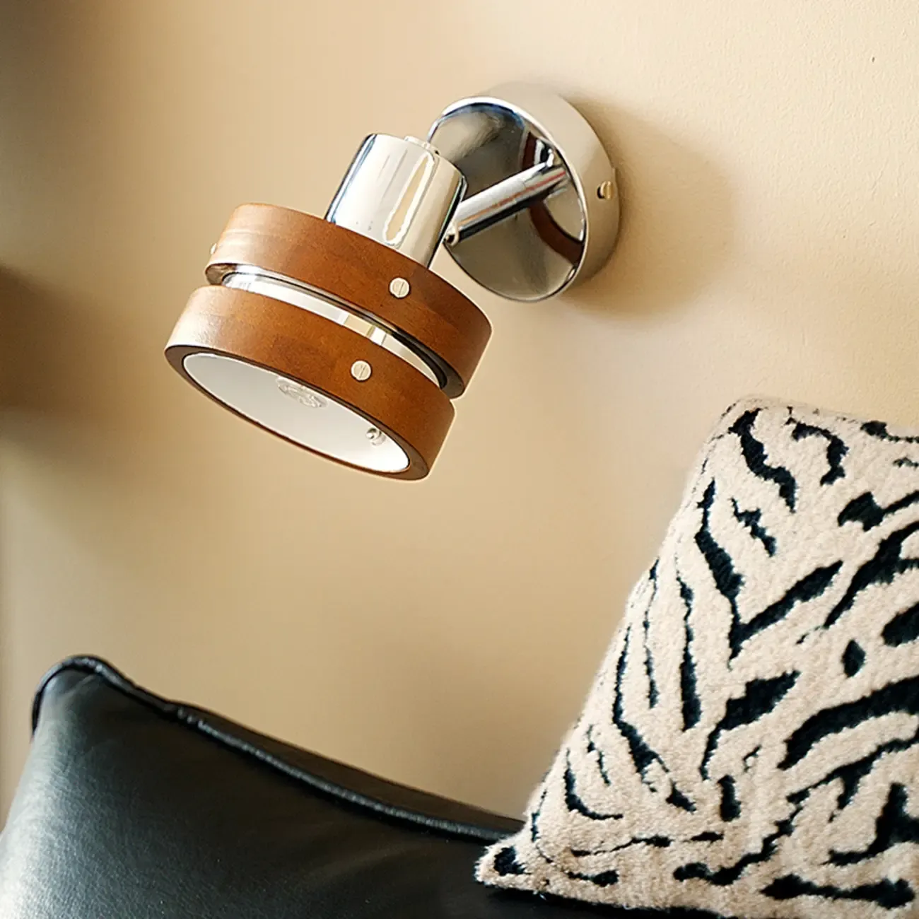 Contemporary Simplicity Walnut Chrome Wall Sconce Image - 9