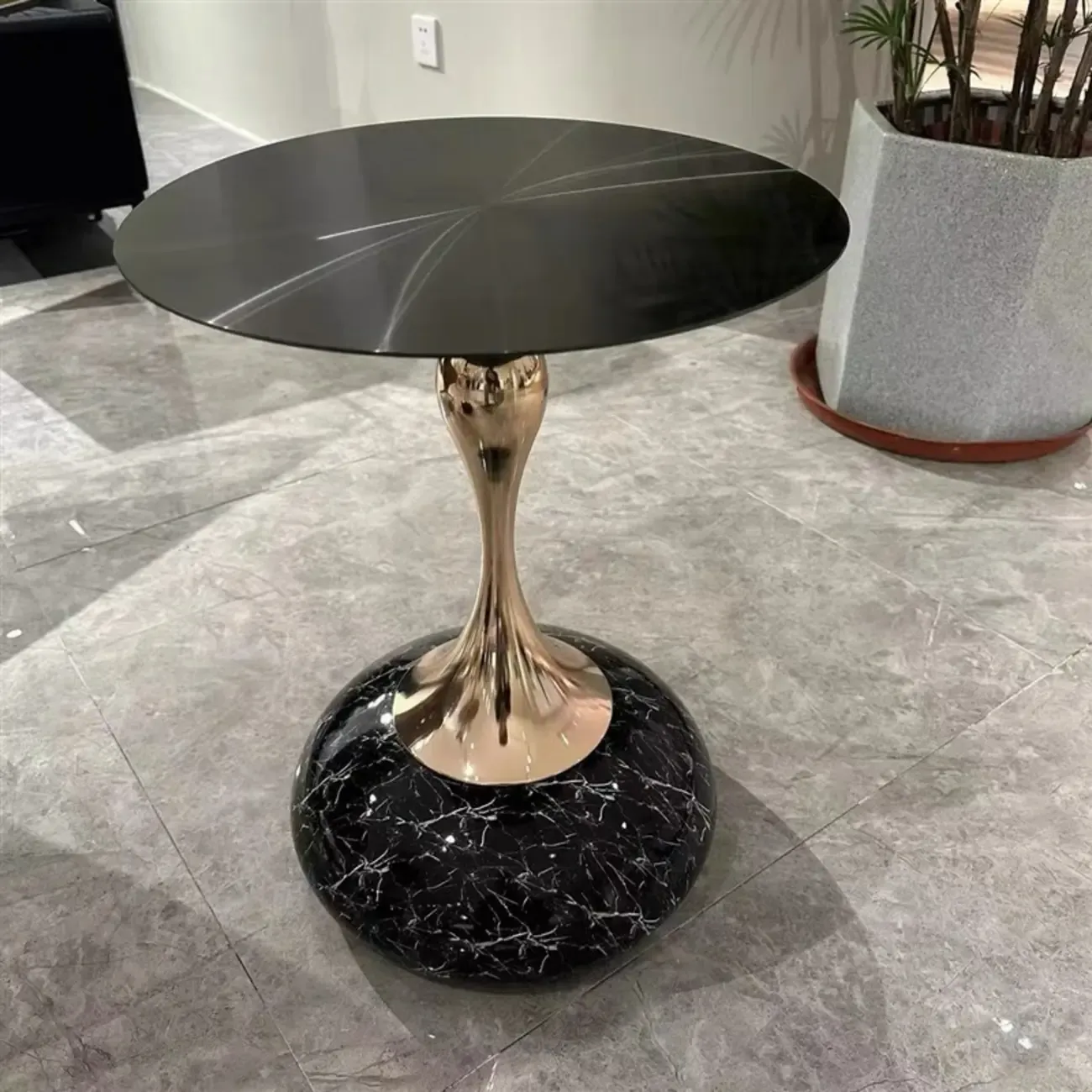 Glam Metal Round End Table with Tulip Base for Living Room Image - 3