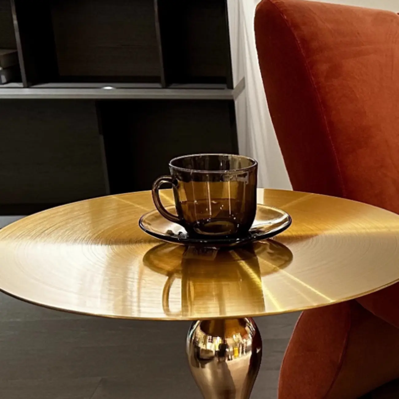 Glam Metal Round End Table with Tulip Base for Living Room Image - 6 | homeyfad