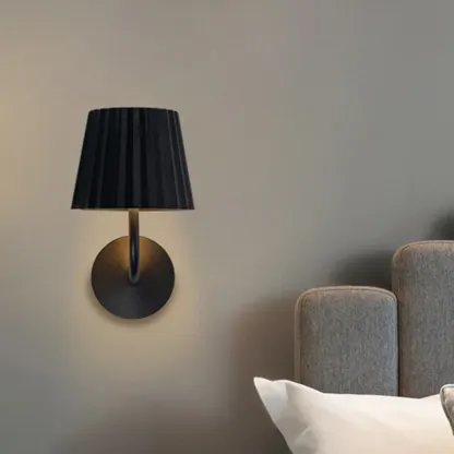 Black and White Metal Minimalist Wall Sconce Image - 2