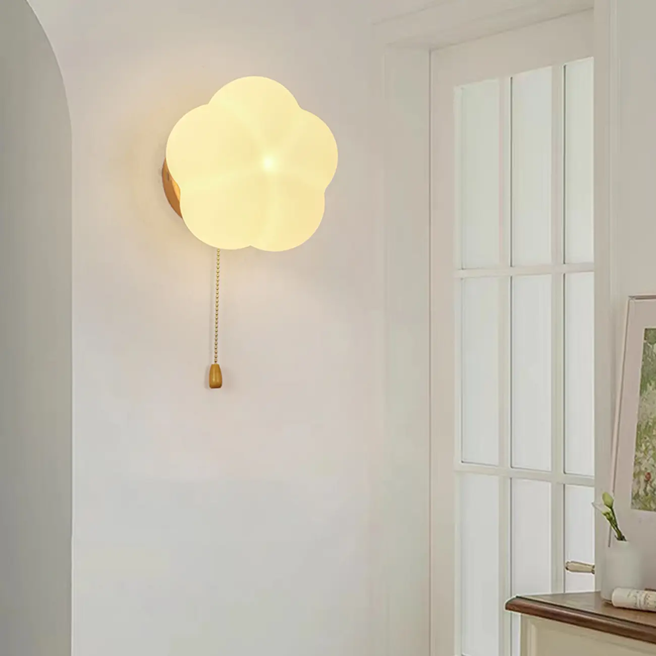 Modern White Acrylic Flower Shape Wall Light Image - 1 | homeyfad