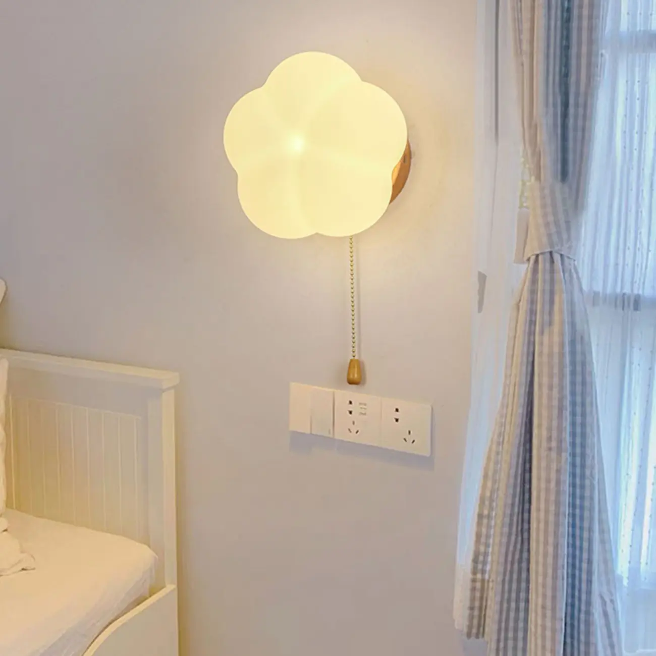 Modern White Acrylic Flower Shape Wall Light Image - 6 | homeyfad