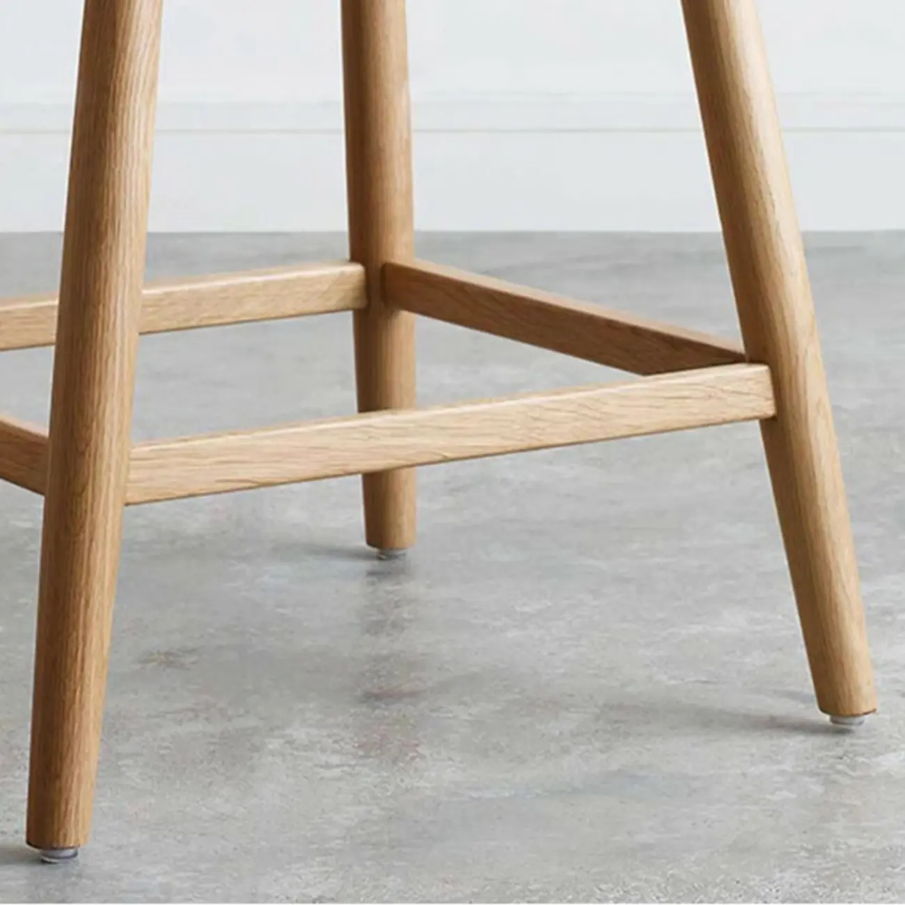 Rustic Wood High-Back Comfort Rectangle Oak Rattan Bar Stool Image - 5 | homeyfad