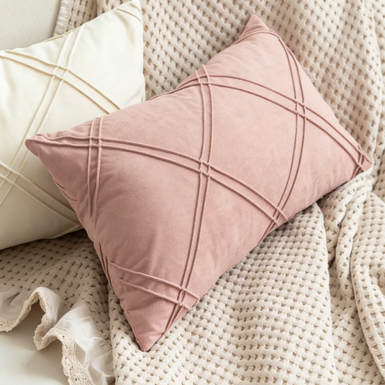 Elegant Velvet Lumbar Diamond Lattice Accent Pillows For Sofa Image - 1 | homeyfad