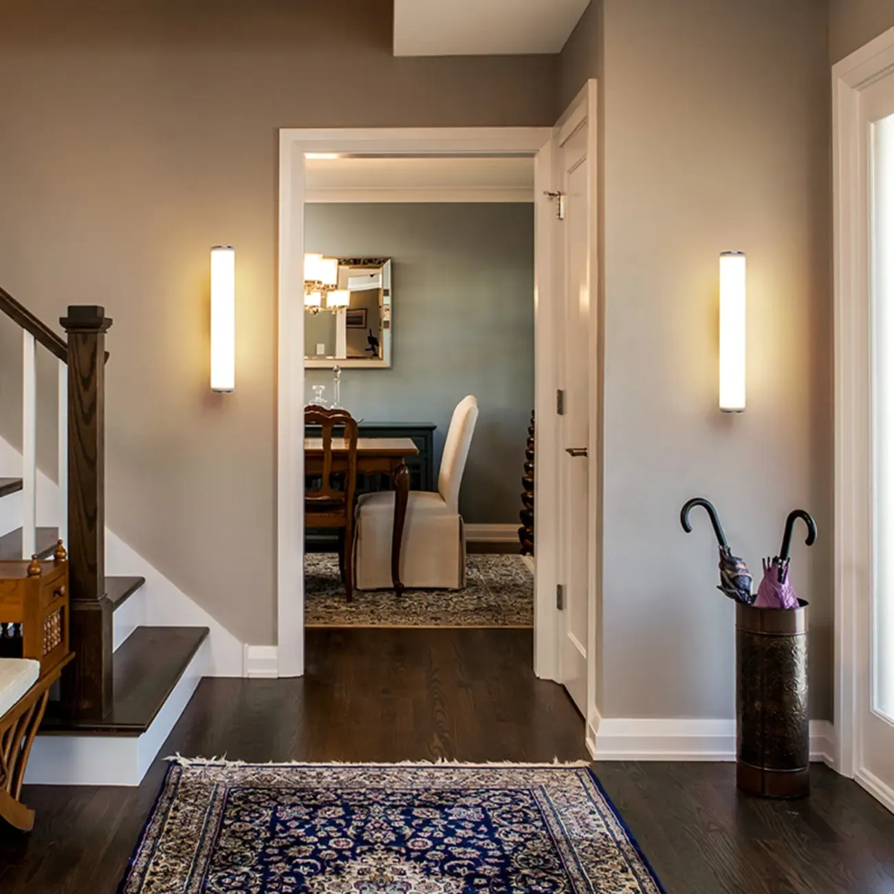 Minimalist Tube LED Vanity Light for Bathroom Image - 4