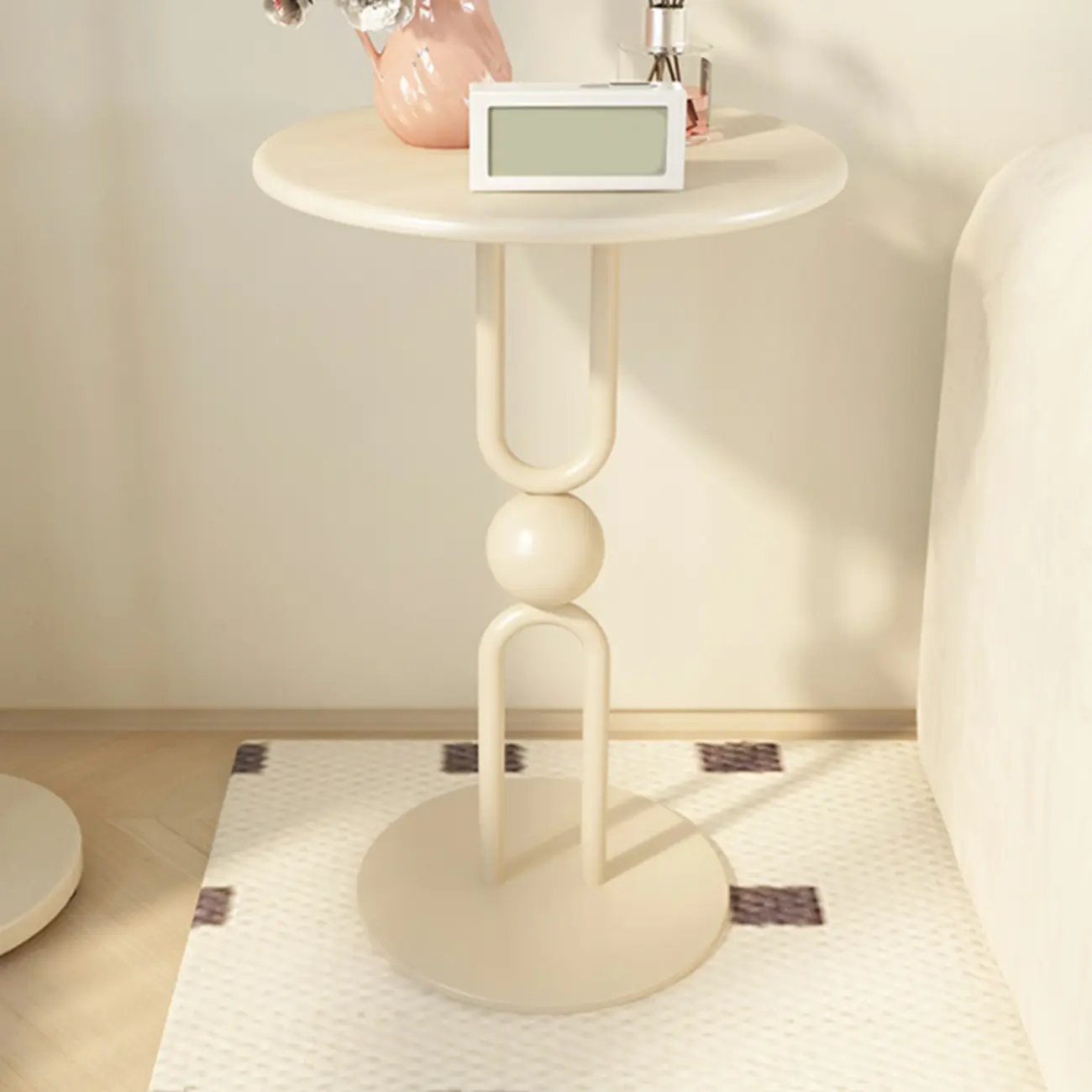 Luxurious Metal Round End Table with Glossy Finish for Tiny Room Image - 10 | homeyfad