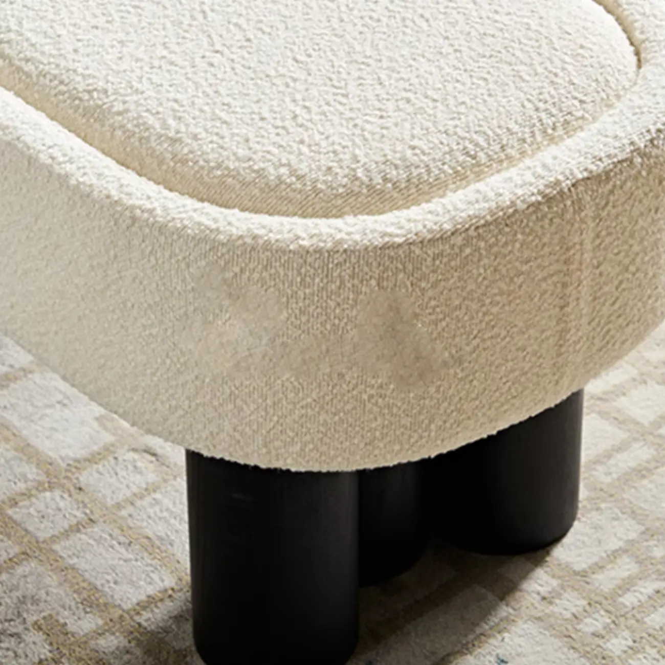 Simple White Upholstered Oval Entryway Bench Image - 6 | homeyfad