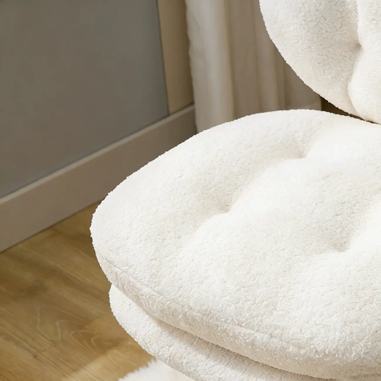 White Modern Tufted Upholstered Ergonomic Swivel Office Chair Image - 4 | homeyfad