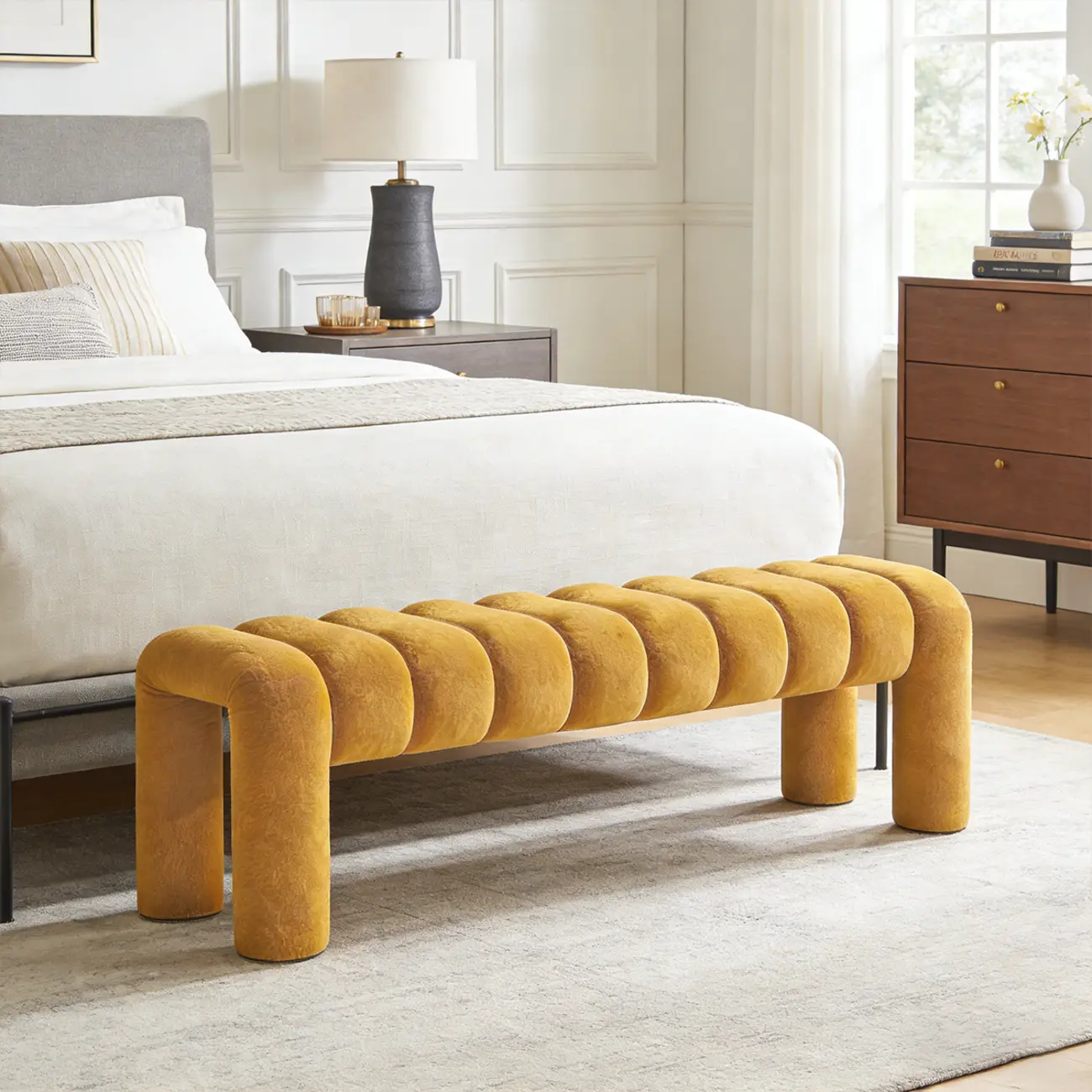 Minimalist Curved Sherpa Upholstered End of Bed Bench Image - 3 | homeyfad