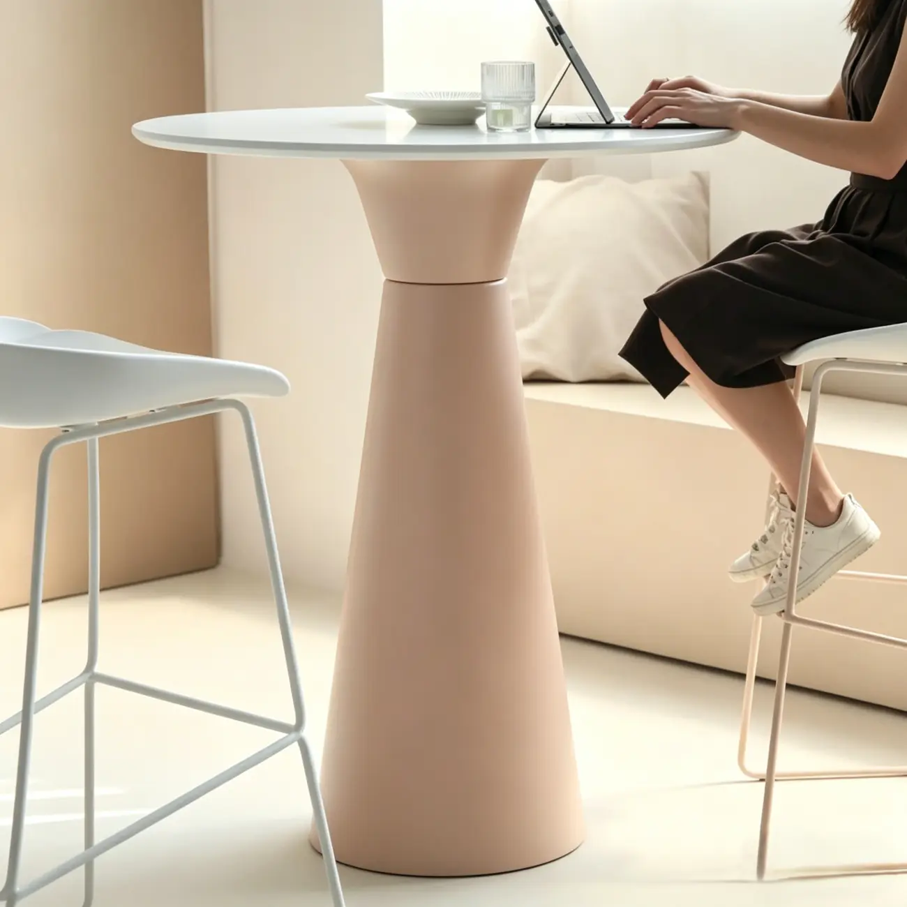 Nordic Small Round Bar Table with Stump Base Image - 7 | homeyfad