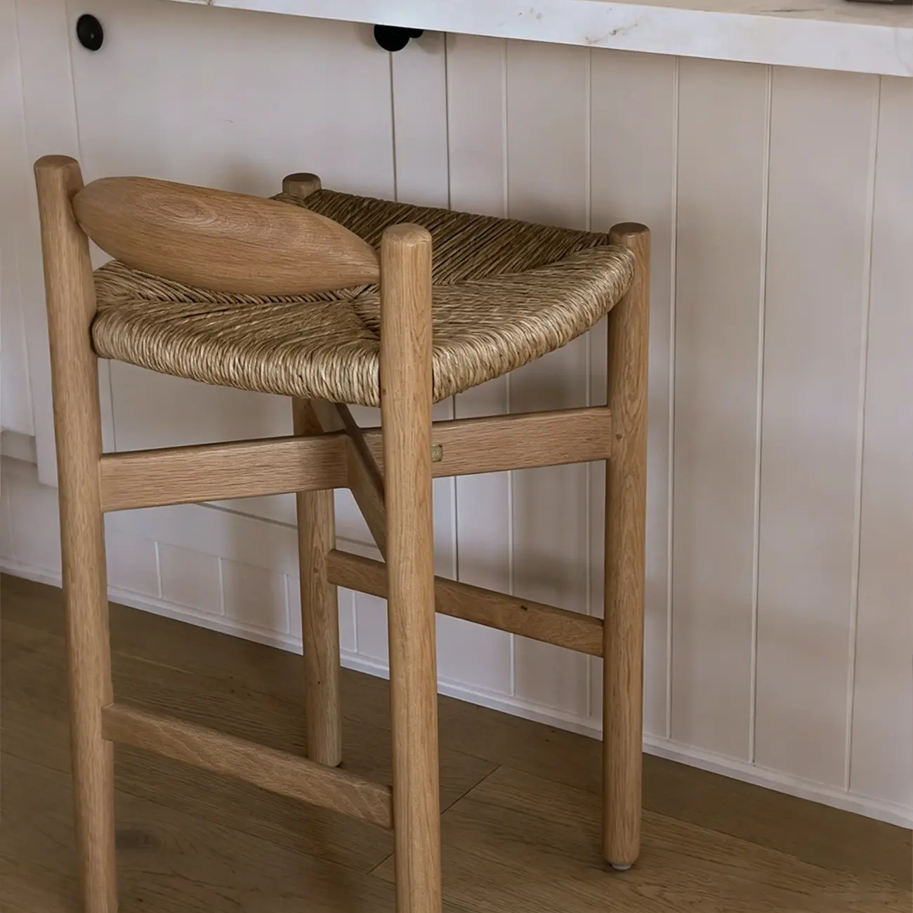 Modern Crafted Solid White Ash Wood Bar Stool For Kitchen Island Image - 8 | homeyfad