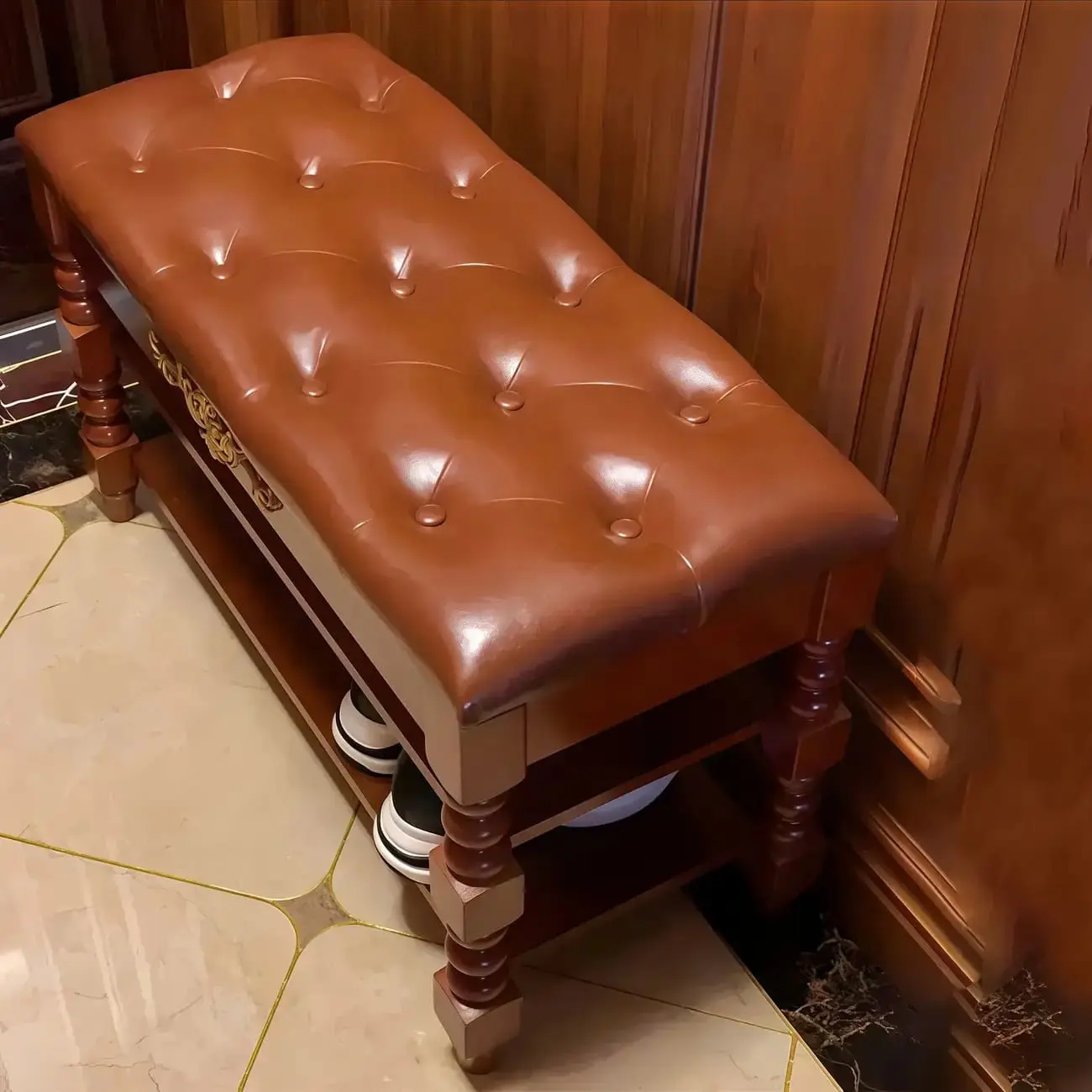 Victorian Solid Wood Flip-Top Shoe Storage Entryway Bench Image - 4 | homeyfad