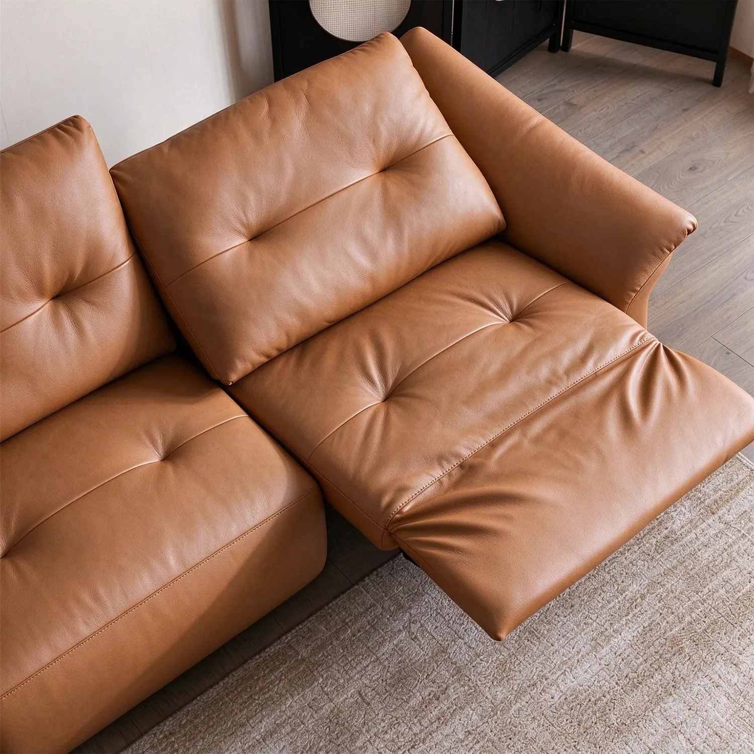 Modern Luxury Top-Grain Leather Tufted Power Reclining Sofa Image - 13 | homeyfad