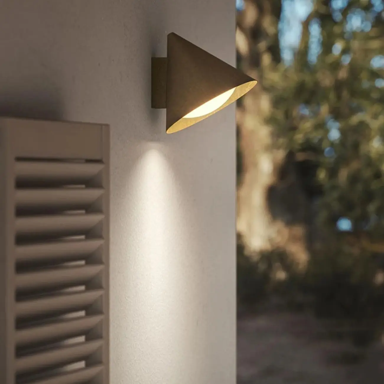 Minimalist Metal Cone Outdoor Wall Sconce Image - 2 | homeyfad