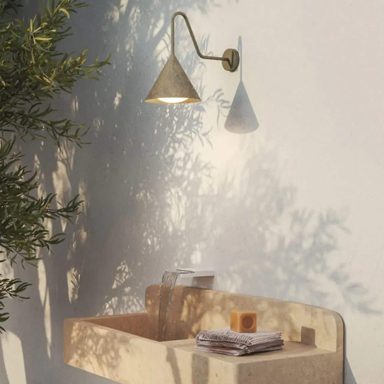 Minimalist Metal Cone Outdoor Wall Sconce Image - 5