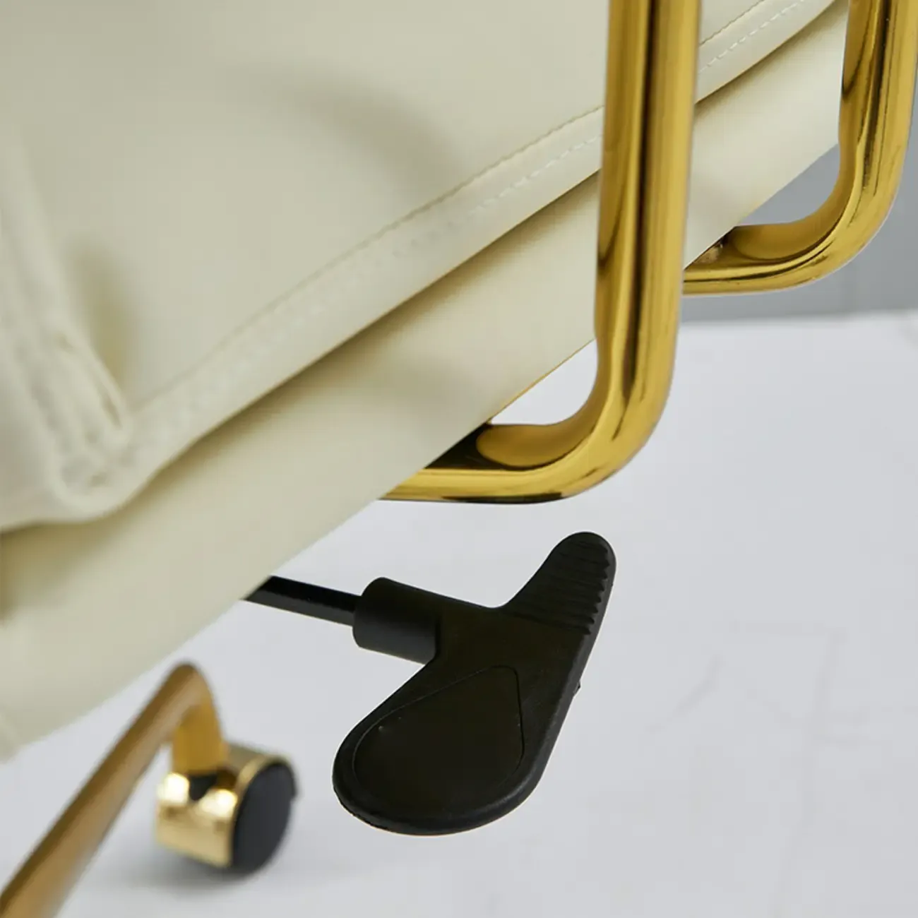 Simple Cream Leather Adjustable Swivel Office Chair Image - 7