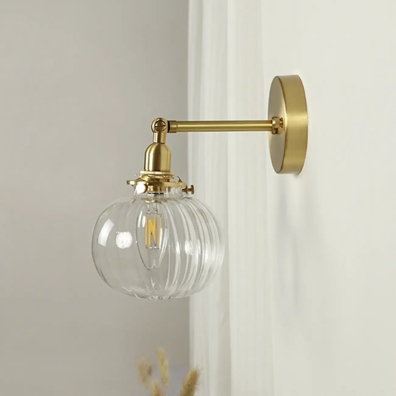 Transparent Globe Brass LED Wall Sconce for Hallway Lighting
