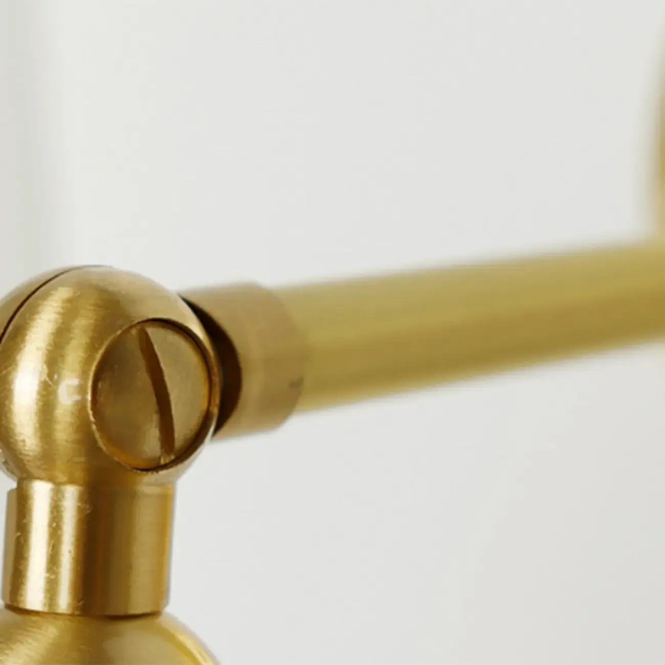 Transparent Globe Brass LED Wall Sconce for Hallway Lighting