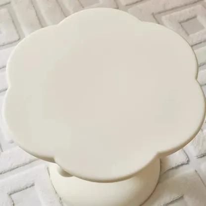 Minimalist Plastic Free Form End Table for Living Room Image - 14